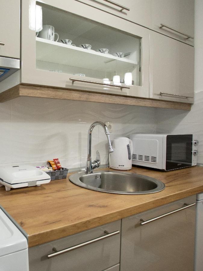 Apartman Sunset สเรมสกา มิโตรวิตซา ภายนอก รูปภาพ