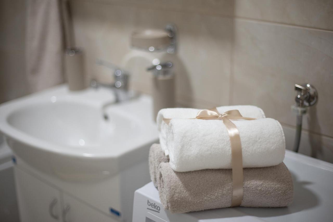 Apartman Sunset สเรมสกา มิโตรวิตซา ภายนอก รูปภาพ