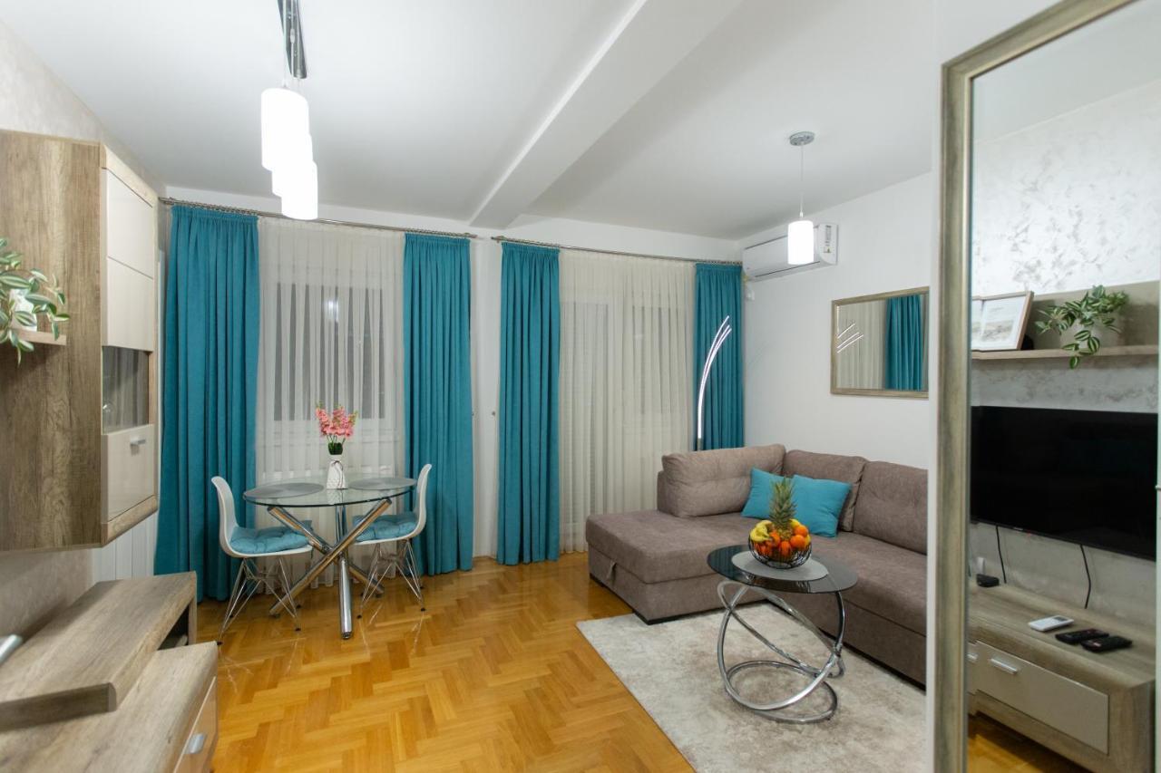 Apartman Sunset สเรมสกา มิโตรวิตซา ภายนอก รูปภาพ
